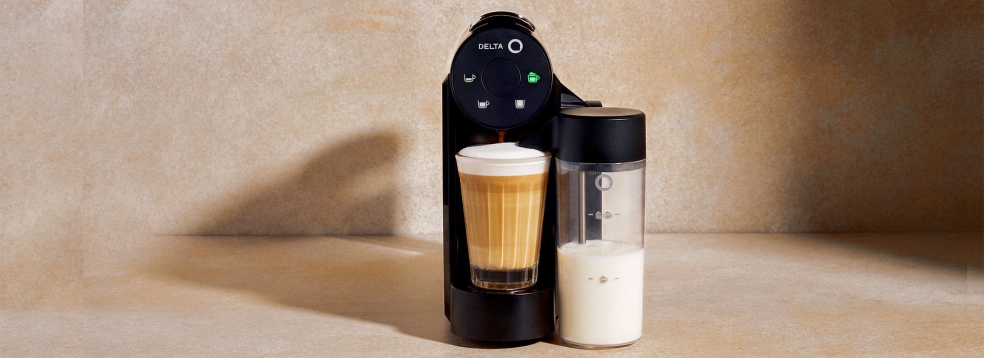 Nowy ekspres Deltya Q mini Milk  Ze spieniaaczem do mleka  